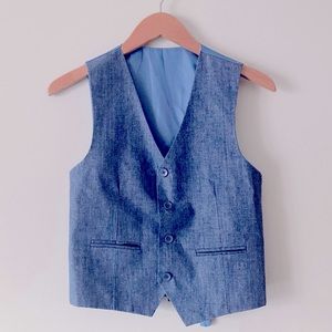🦋3/$20 Kids World Boys Vest 12